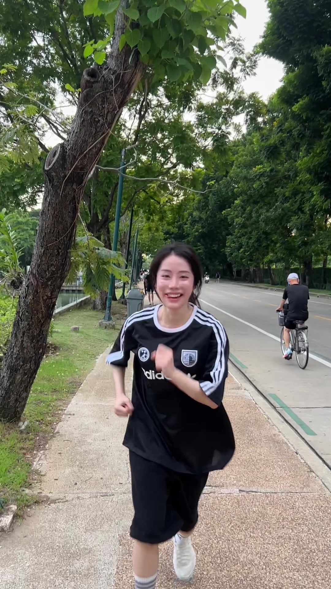 @ยูนาย้าา