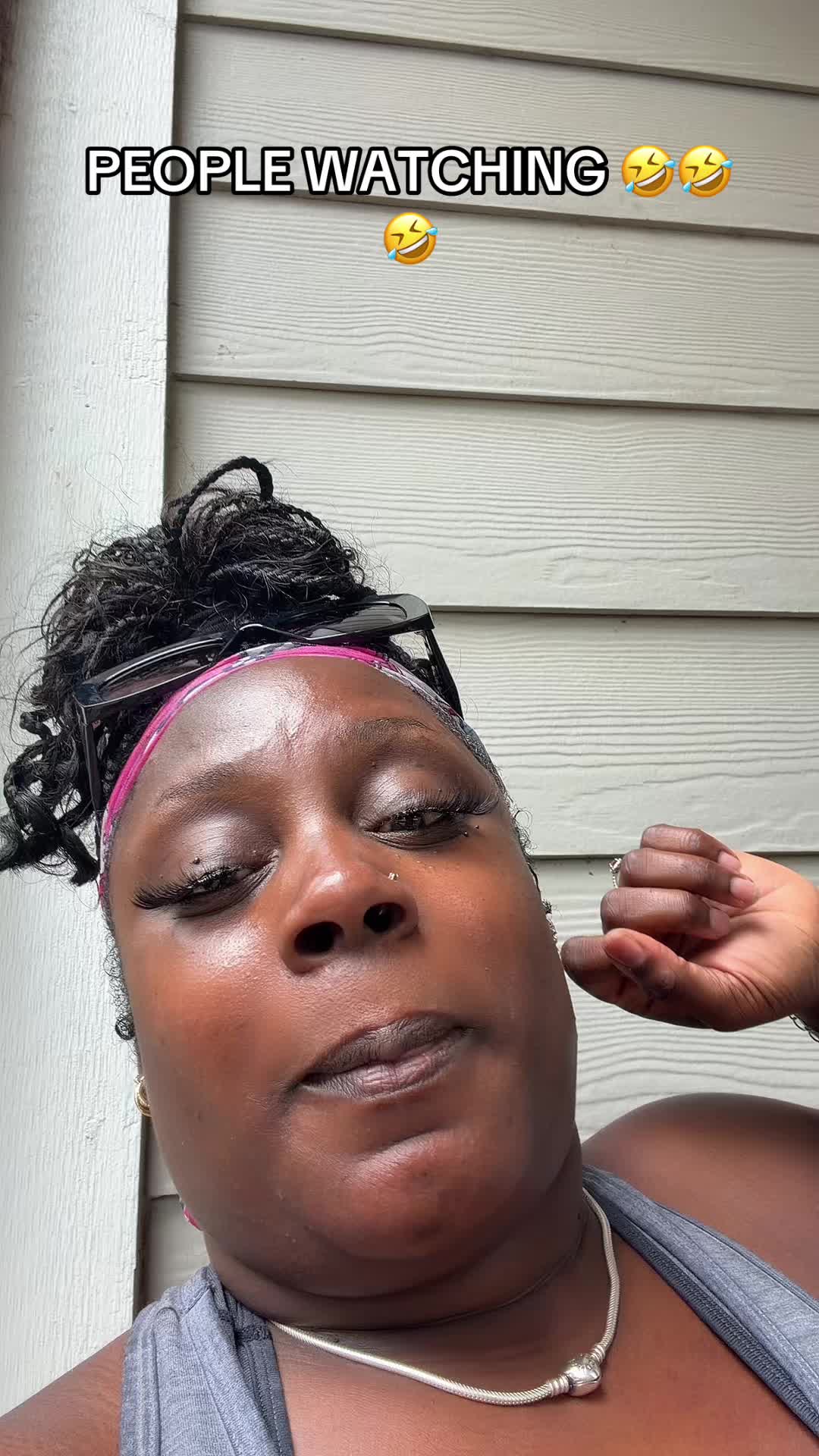 @MsTee_