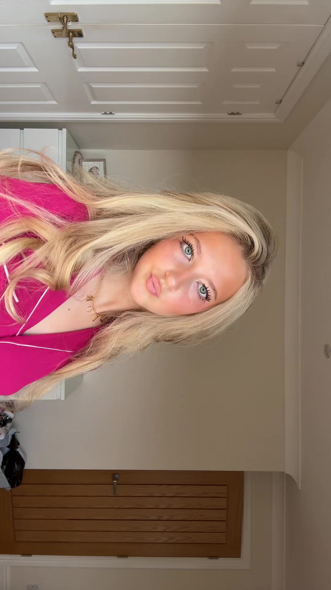 @𝐞𝐥𝐥𝐚 𝐣𝐚𝐝𝐞
