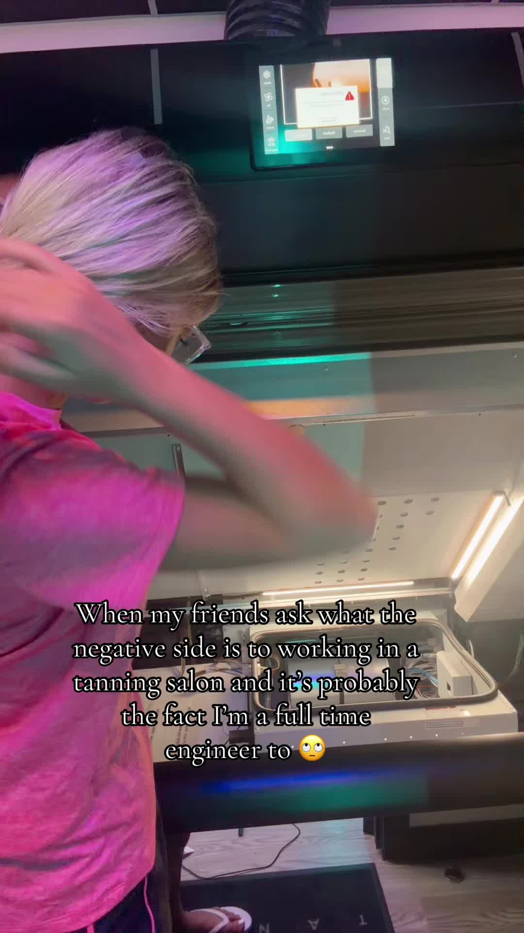 @Luna Tanning