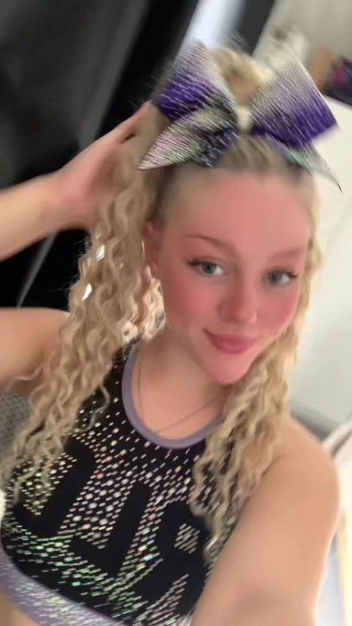 @MiaLouise🤍