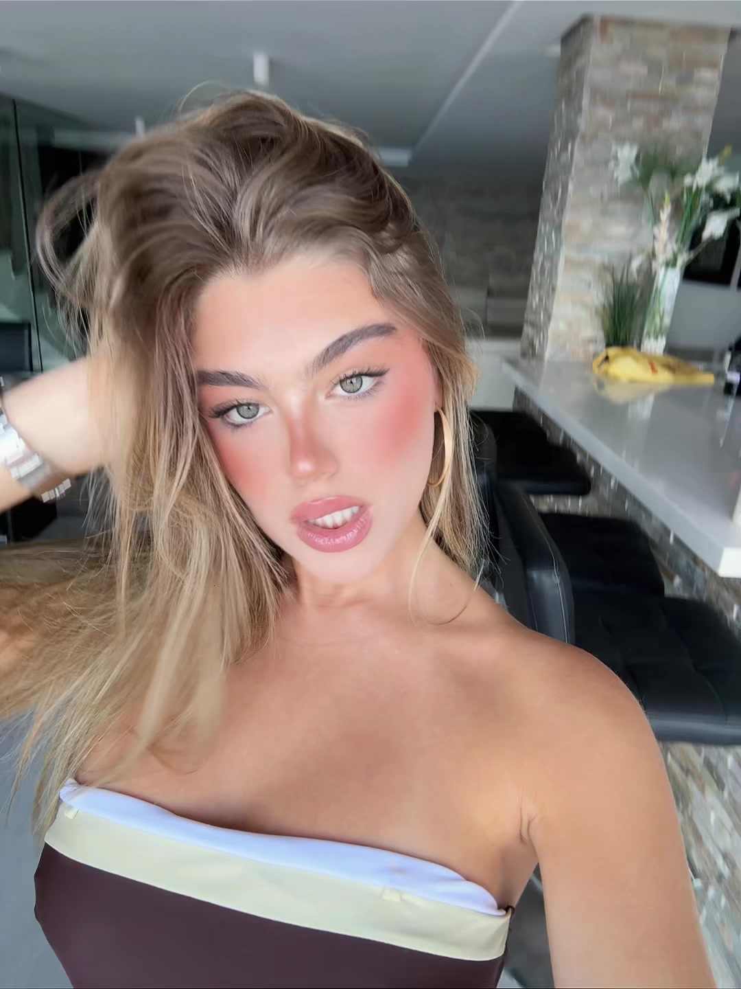 @eliett