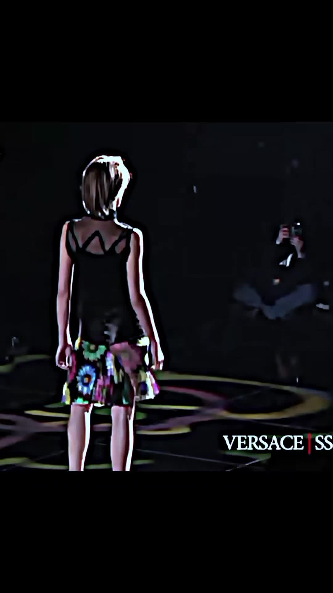 @𝘛𝘳𝘶𝘯𝘧𝘪𝘰