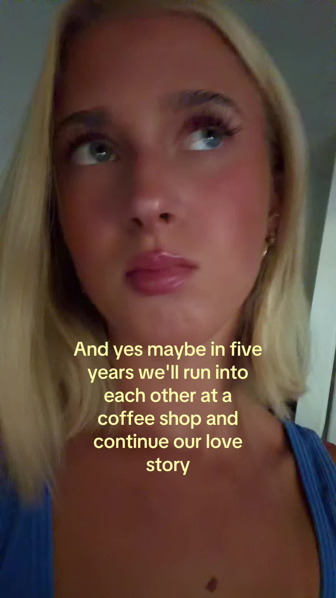 @theelliebarker