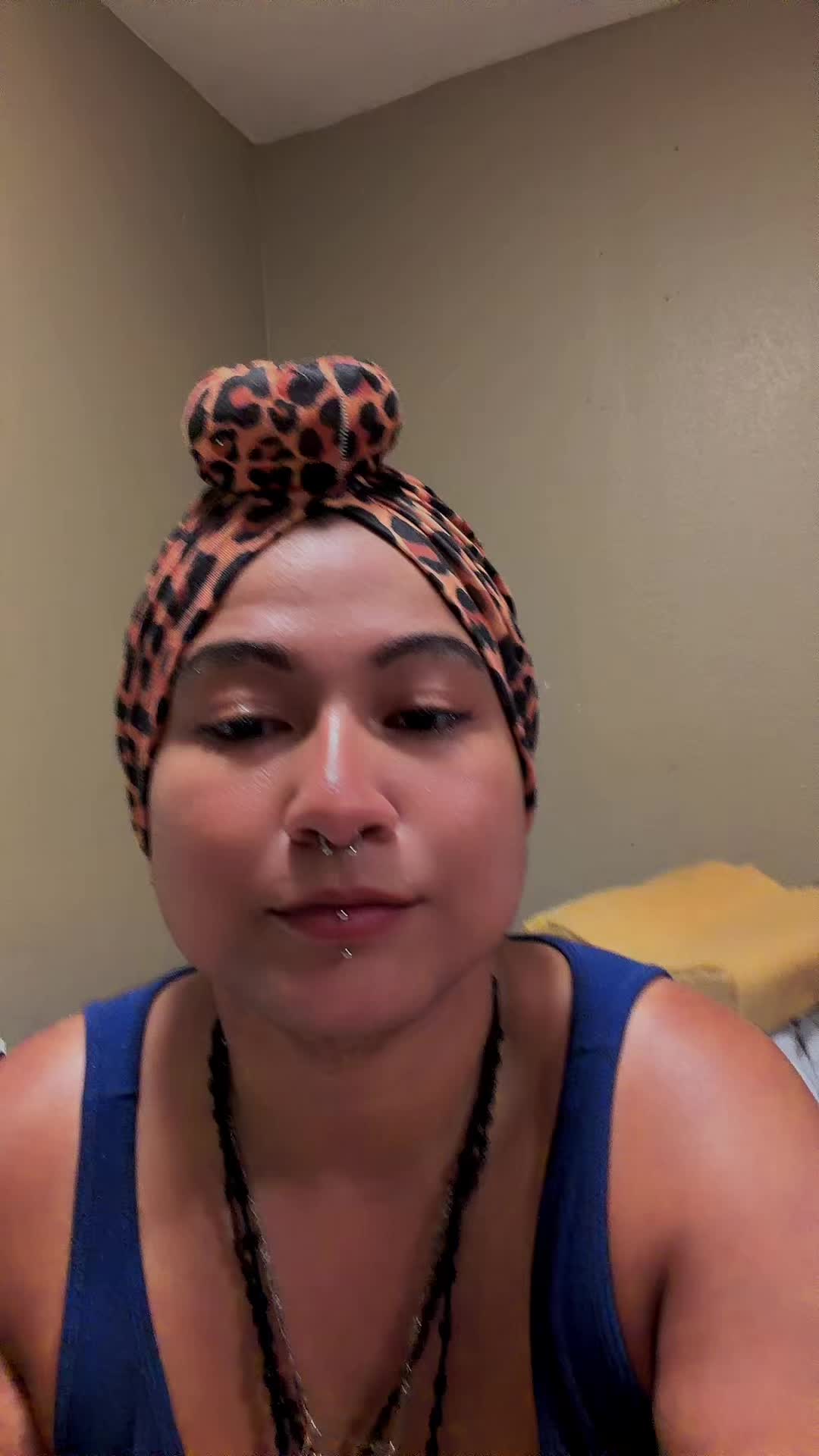 @QueenzRosita