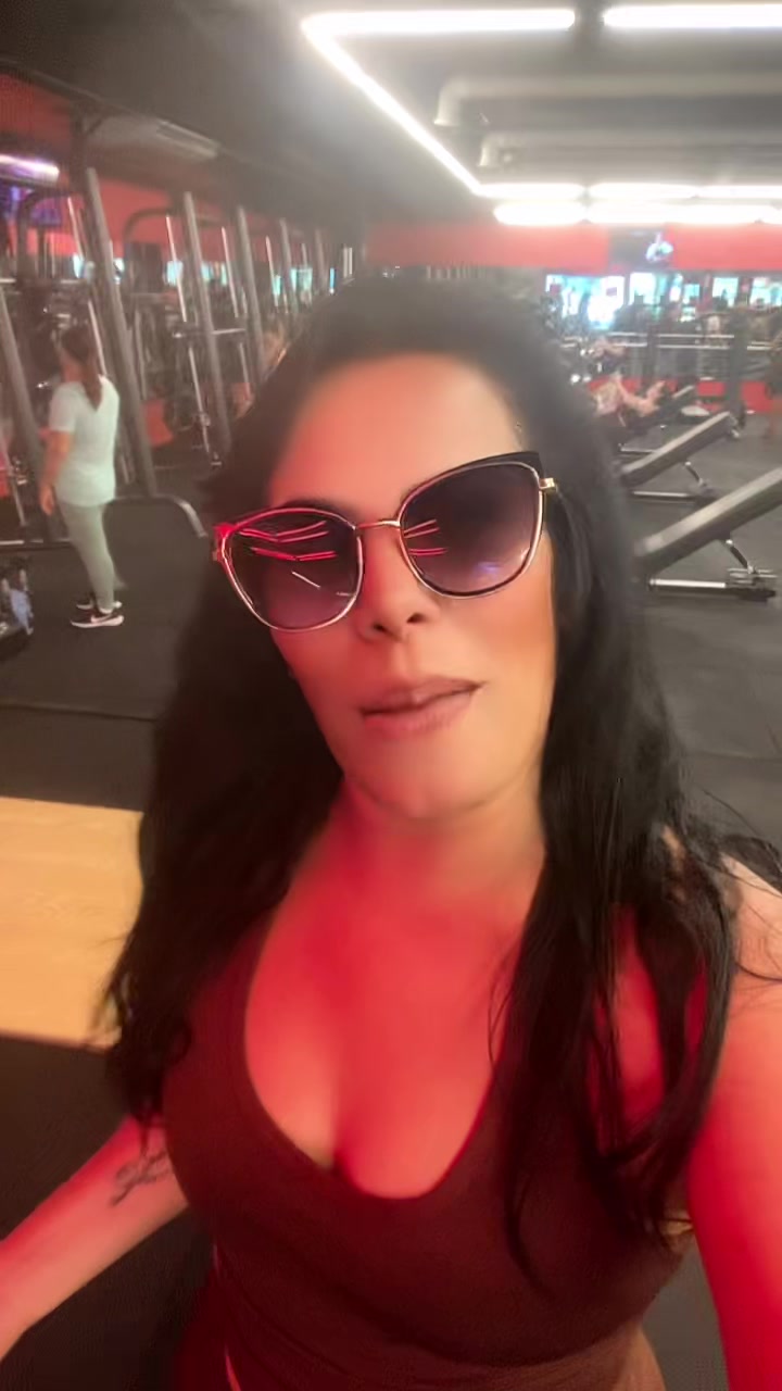 @Aneli Bezerra a coroa 👑