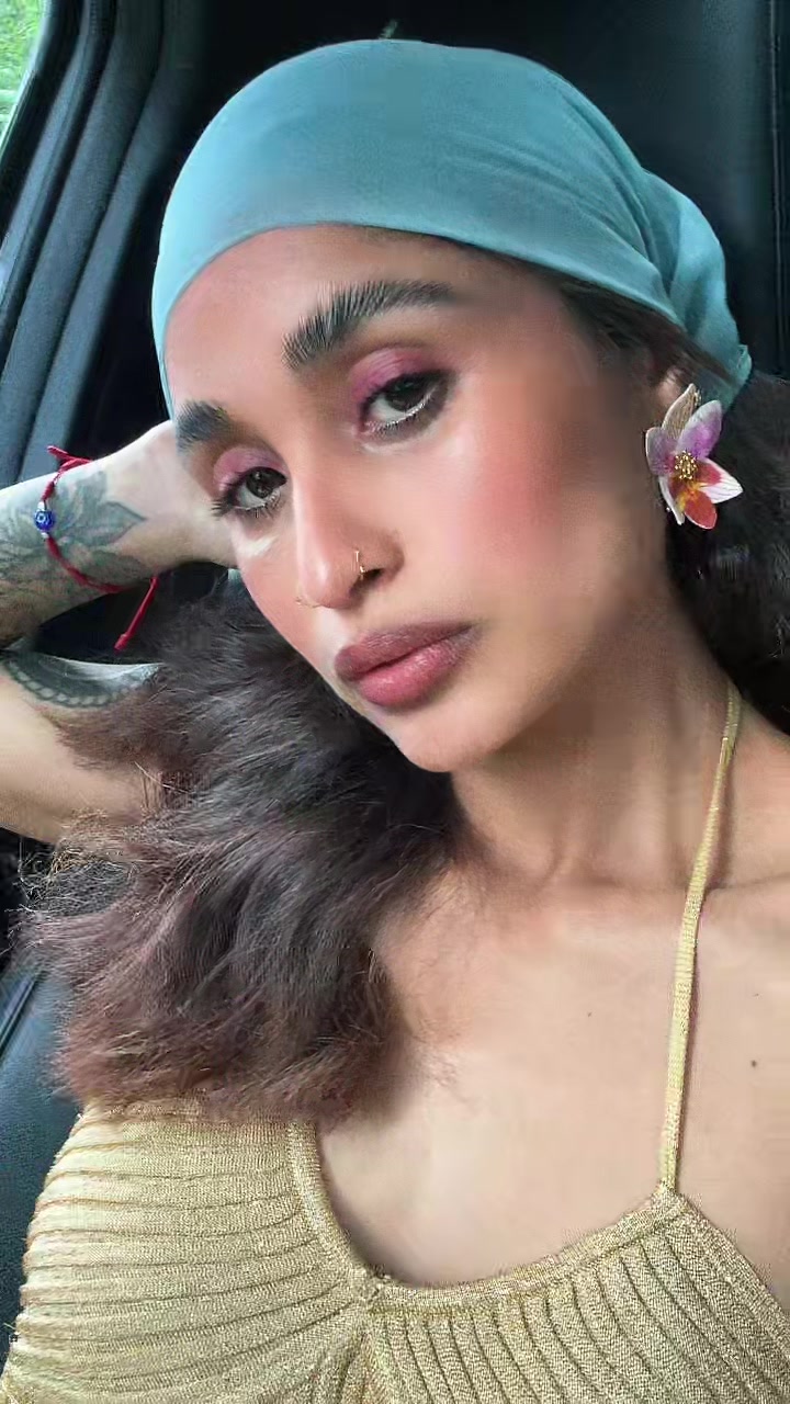 @Nikkii
