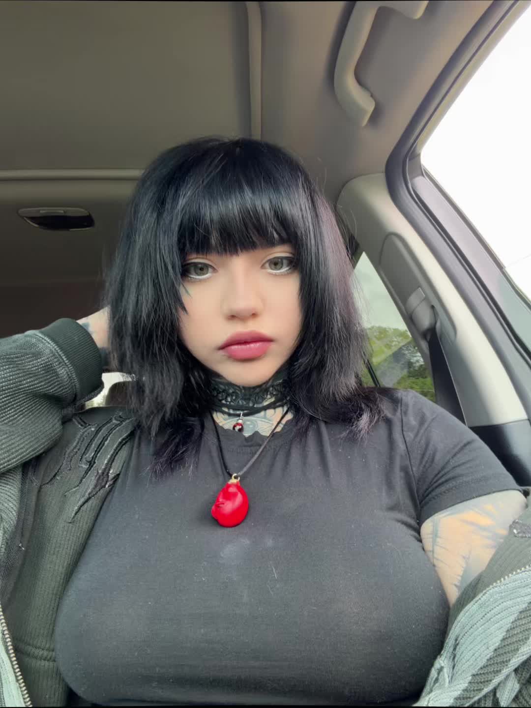 @mothertriplex