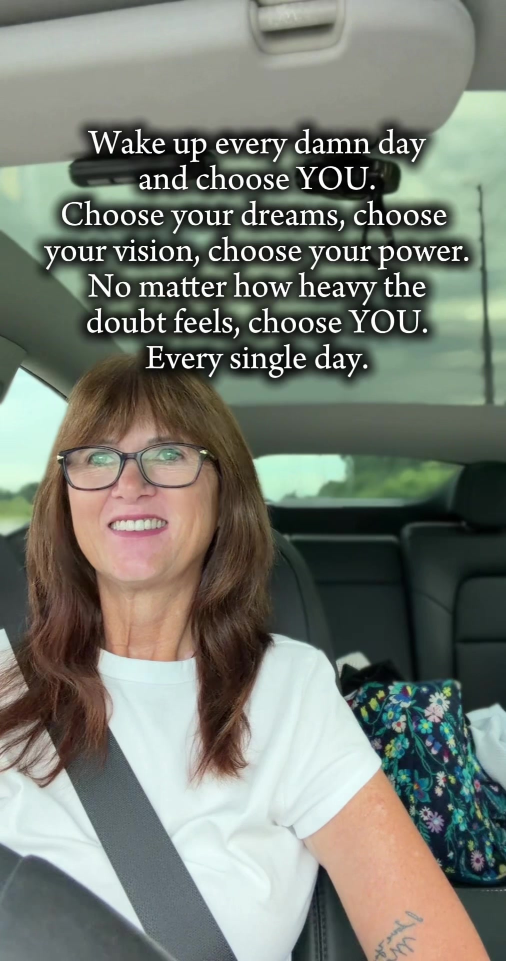 @whats_up_2200