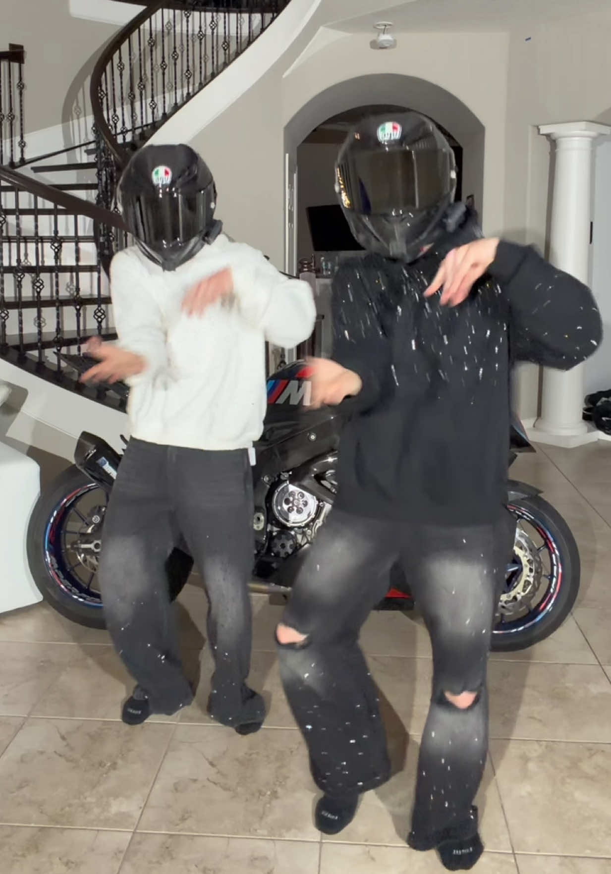 @DancingMoto