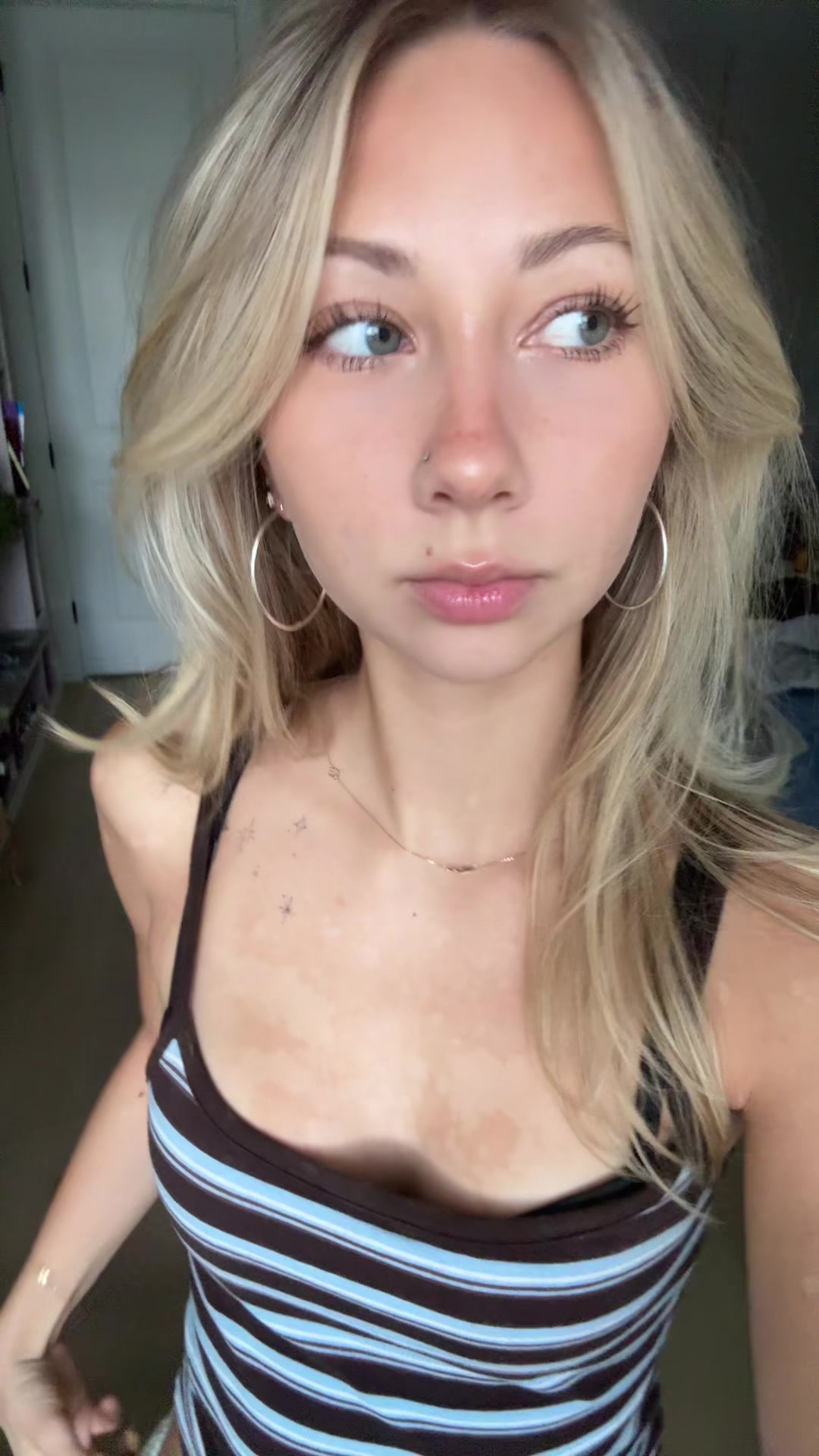 @d🦢