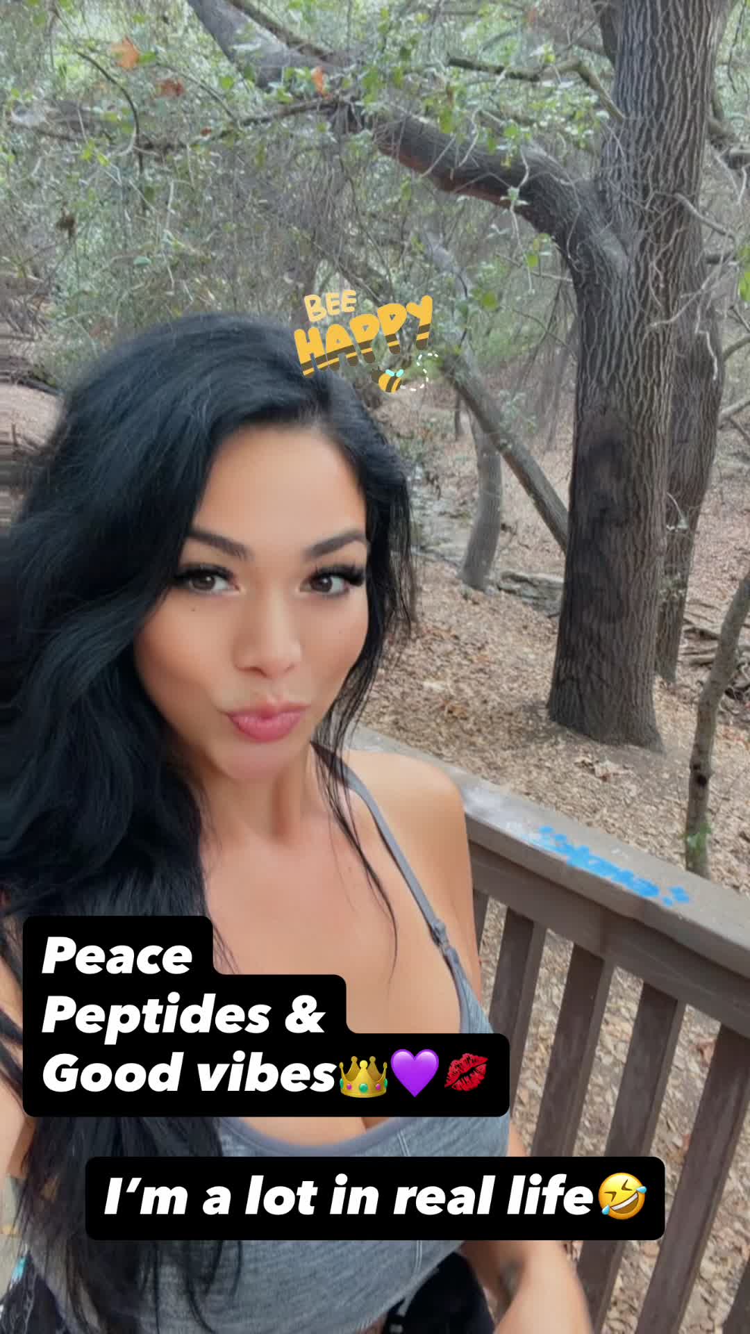 @Bella_B_