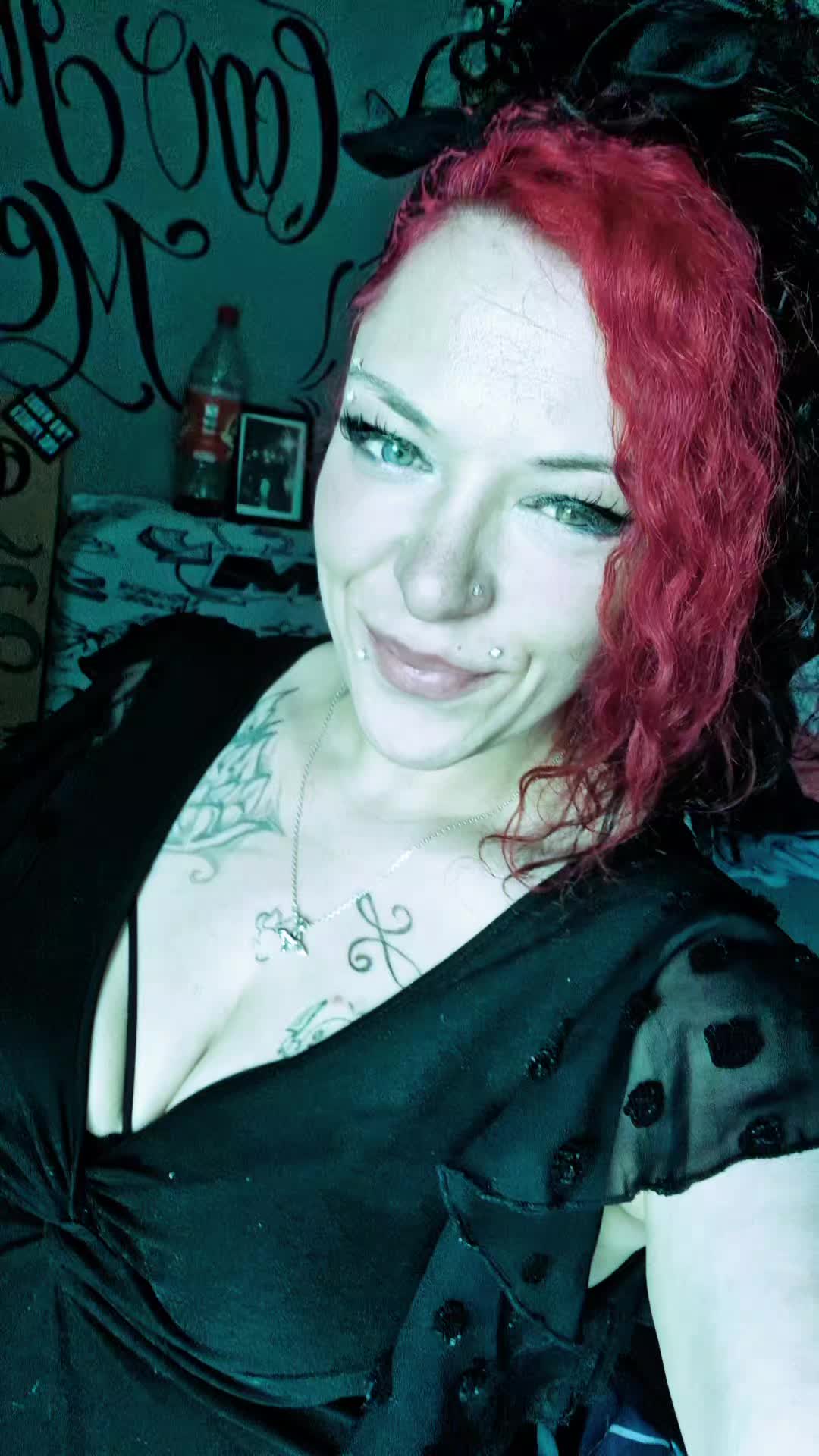 @🖤💛Jenni🖤💛