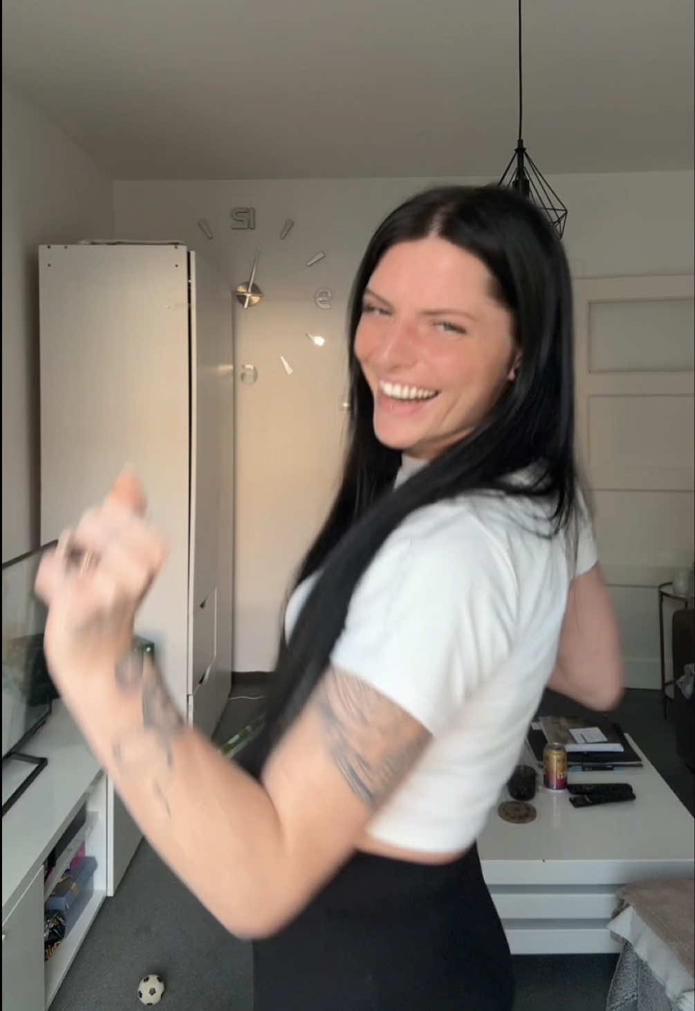@ʜᴏɴᴇꜱᴛʏ