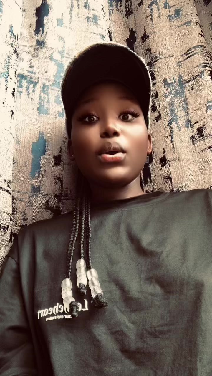 @T🖤