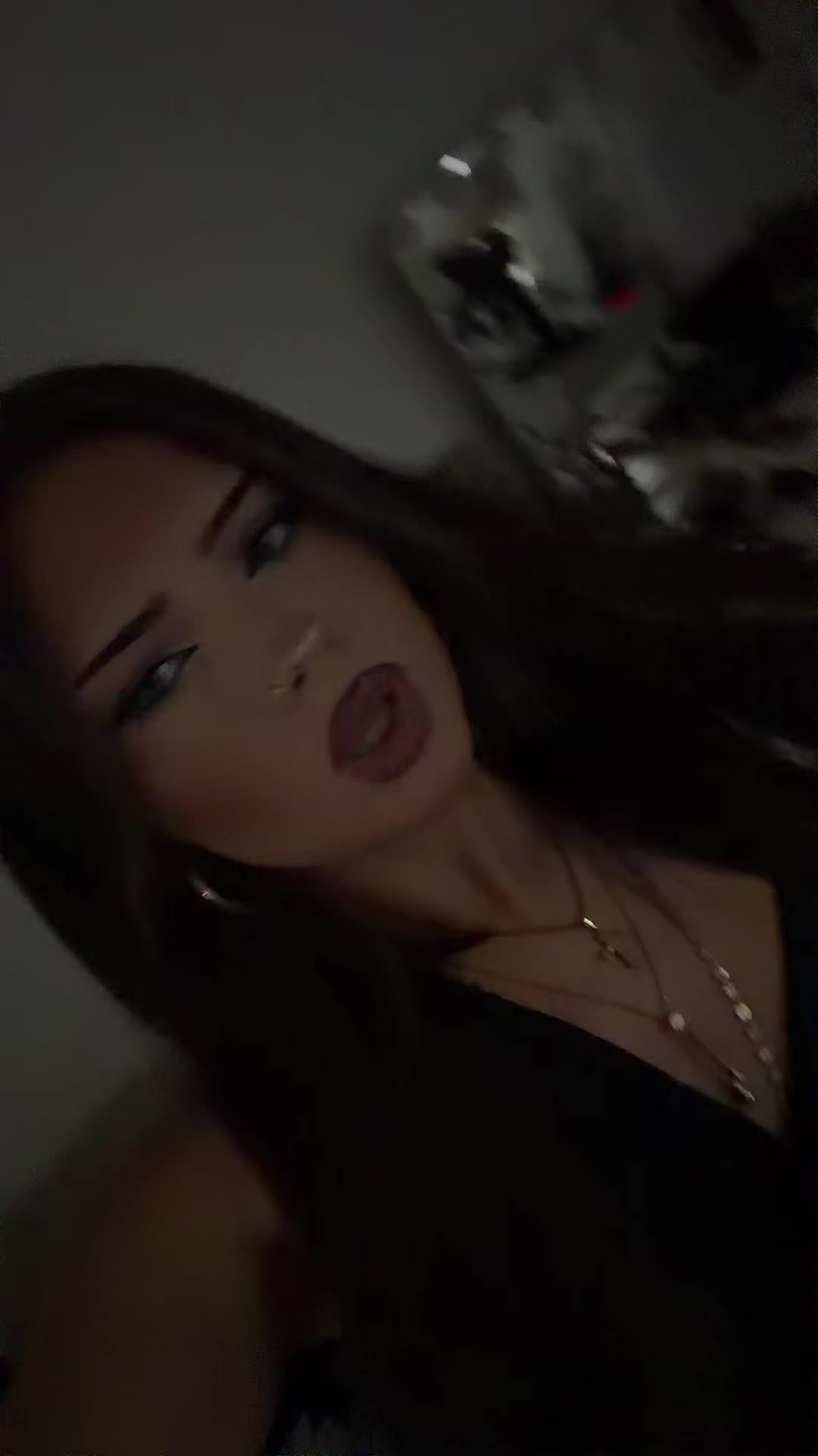 @ameliadeeekin