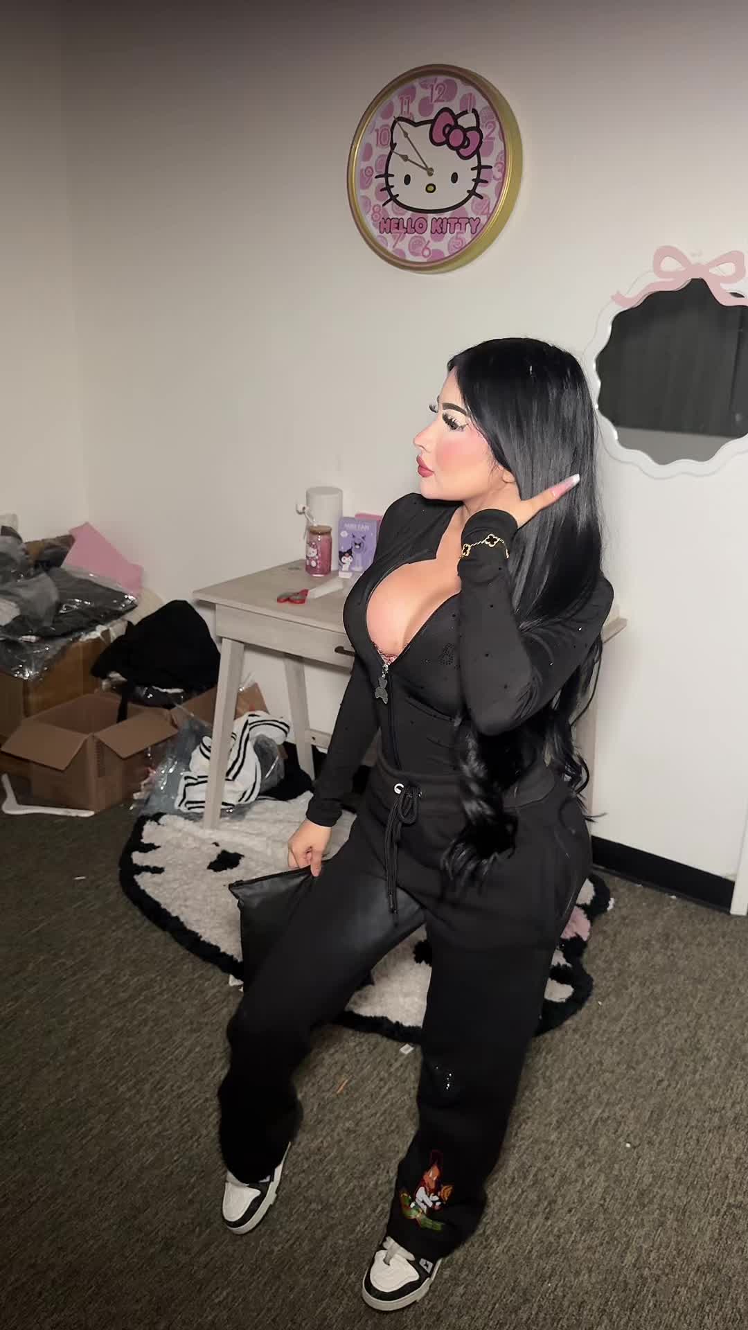 @Isabella