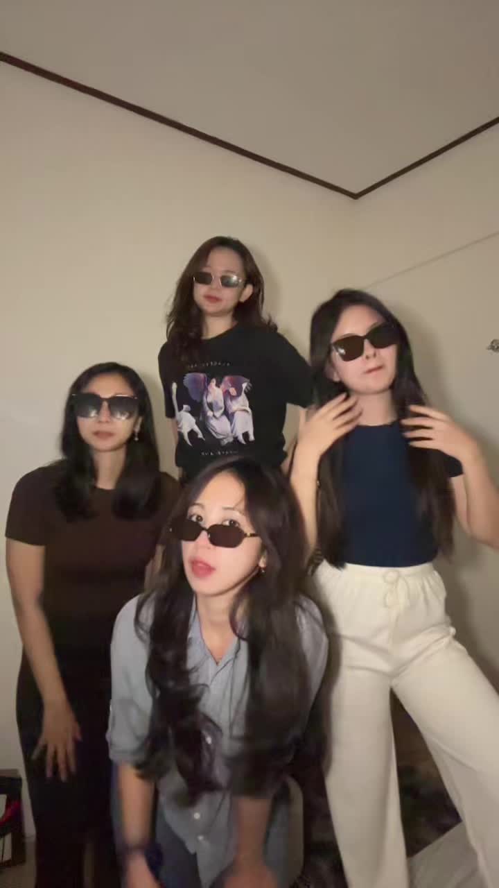 @Reinaa