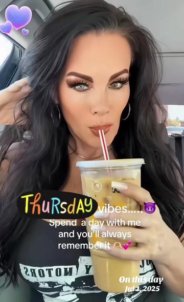 @Julie_AnnXO