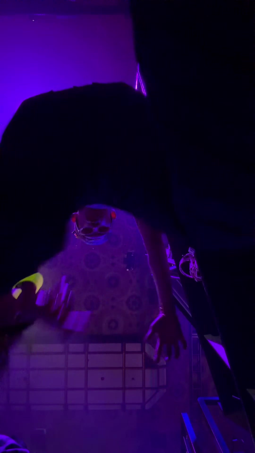 @😶&zwj;🌫️