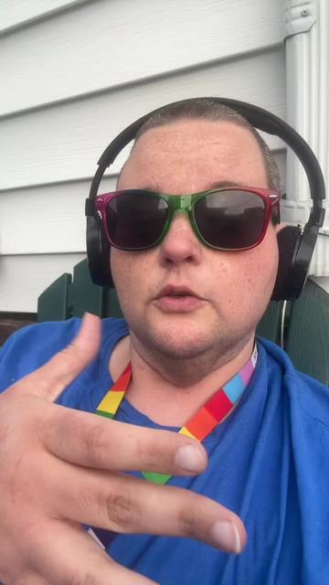 @transdisnerd