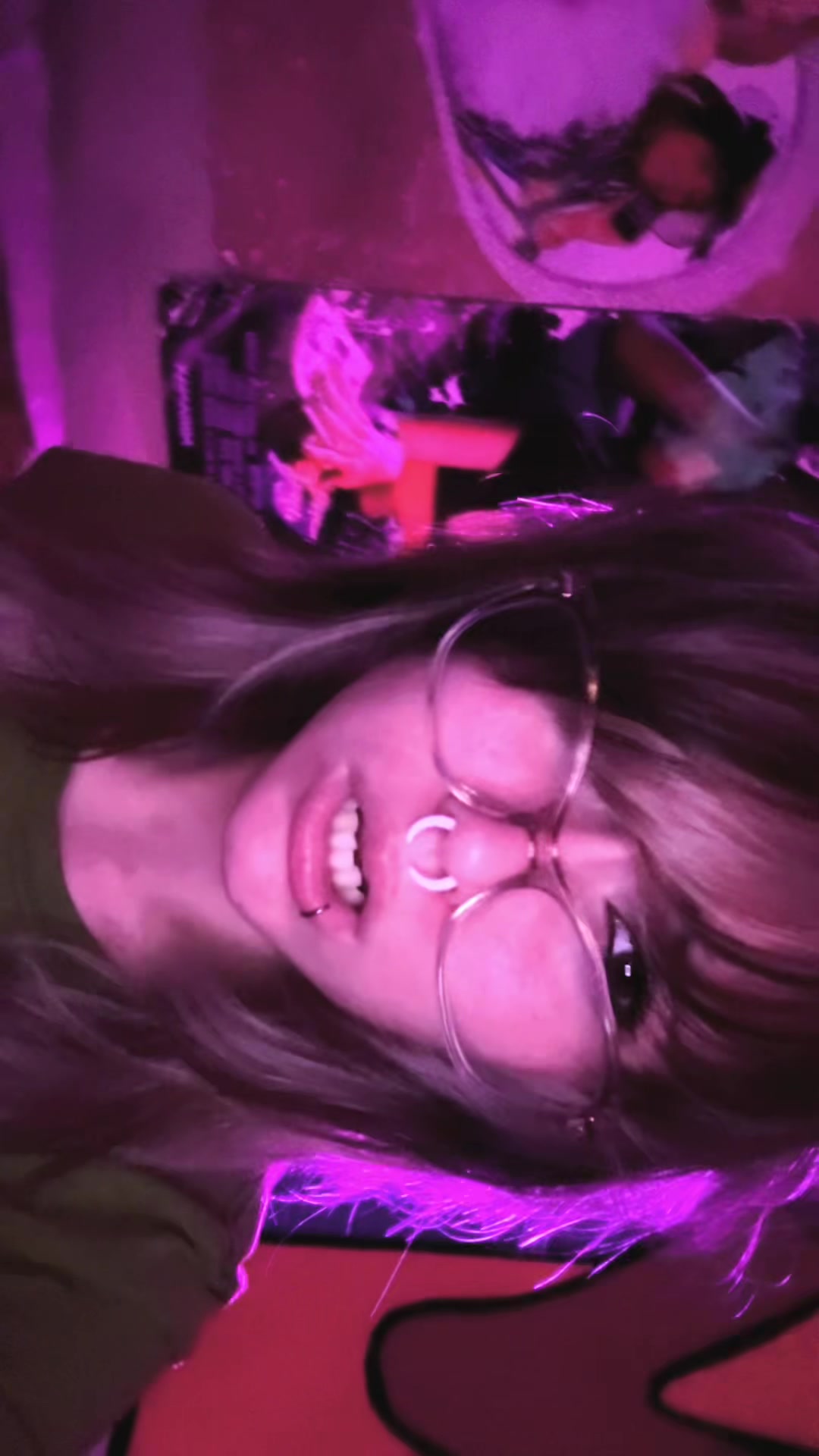 @Lainey🎞️