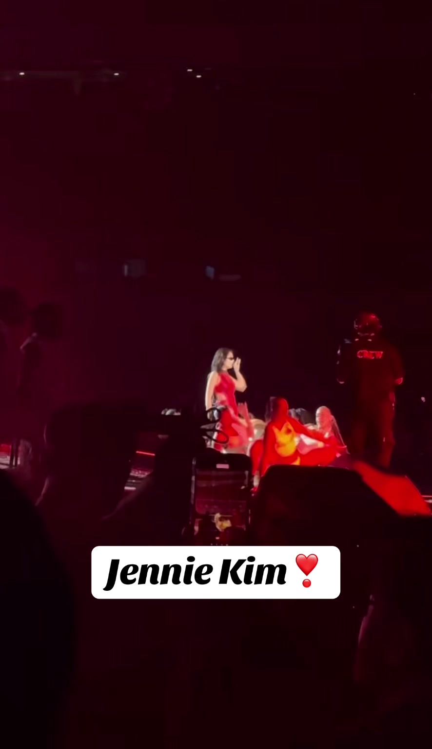 @JenLisa 🥂🍊