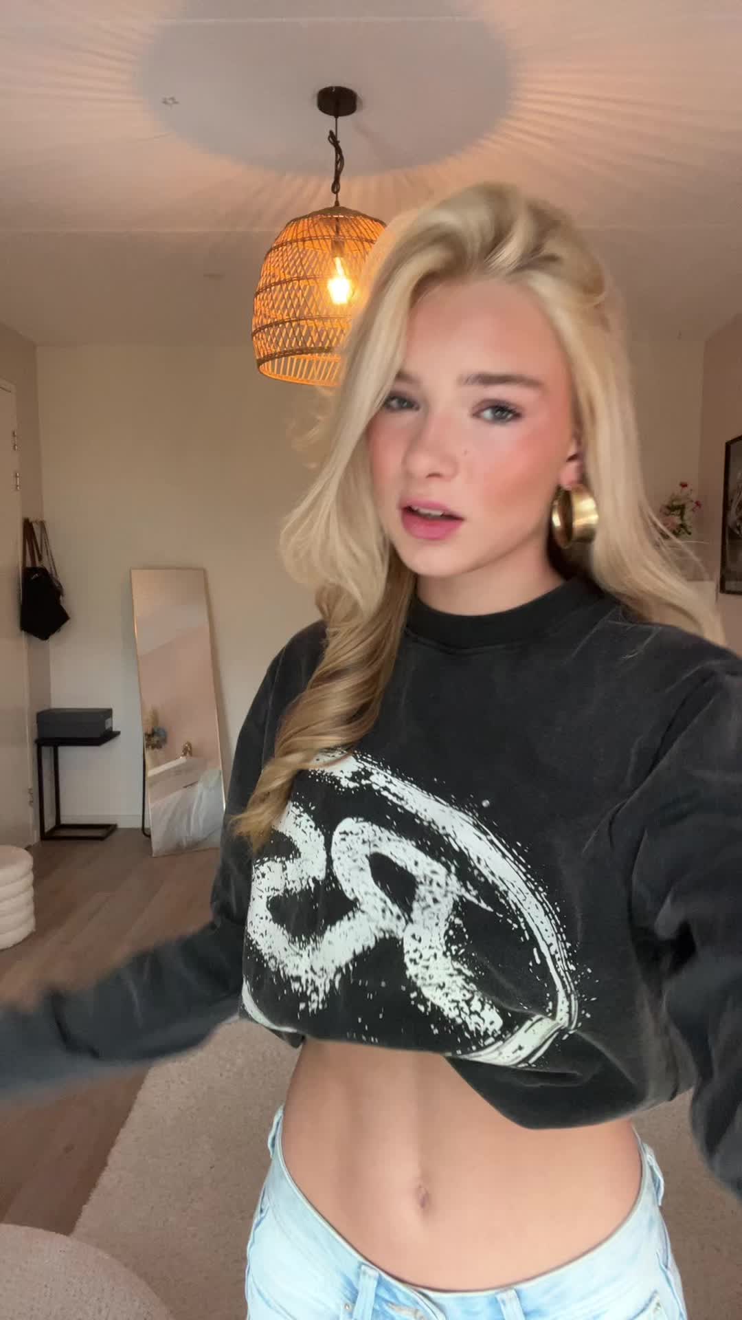 @𝐅𝐄𝐌 𝐃𝐄 𝐆𝐑𝐎𝐎𝐓.ྀིྀི