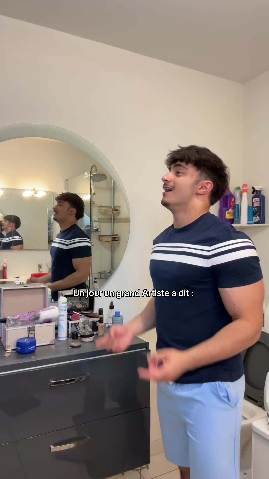 @HakimoRoberto 🇷🇪🇪🇸