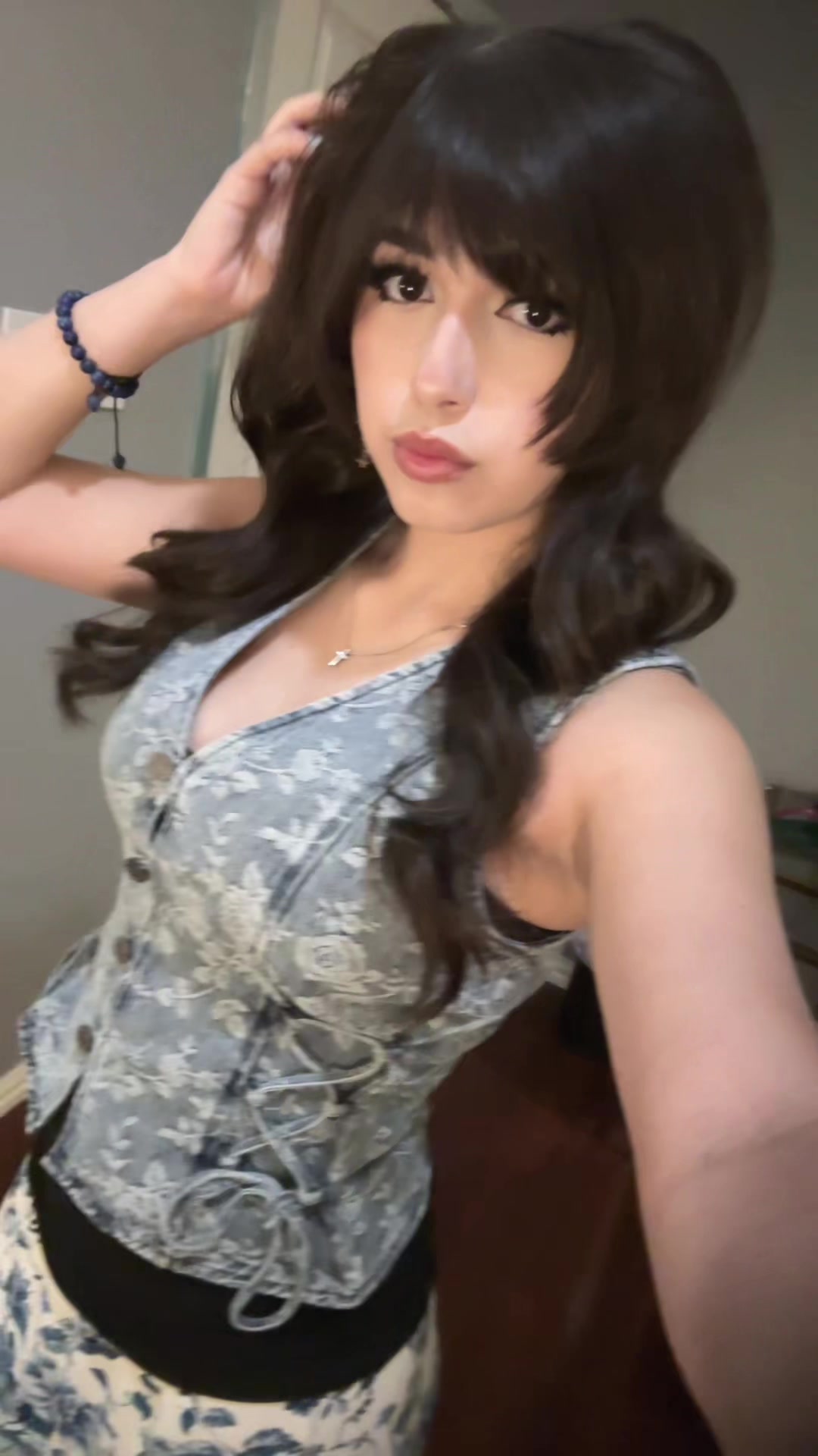 @️