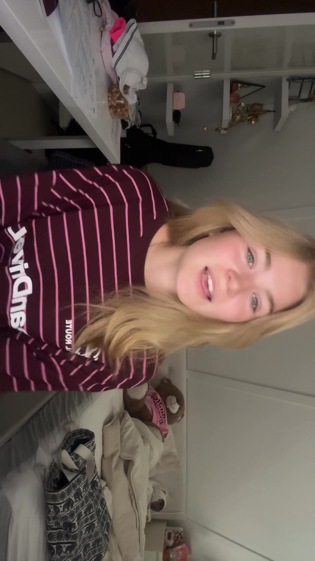 @𝓜𝓪𝓻𝓵𝓸𝓾🍸⭐️