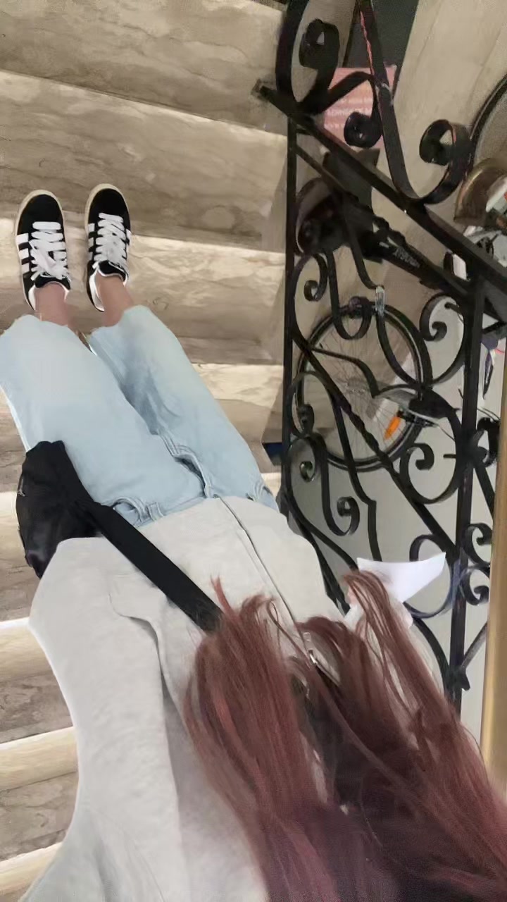 @Мэли🪽