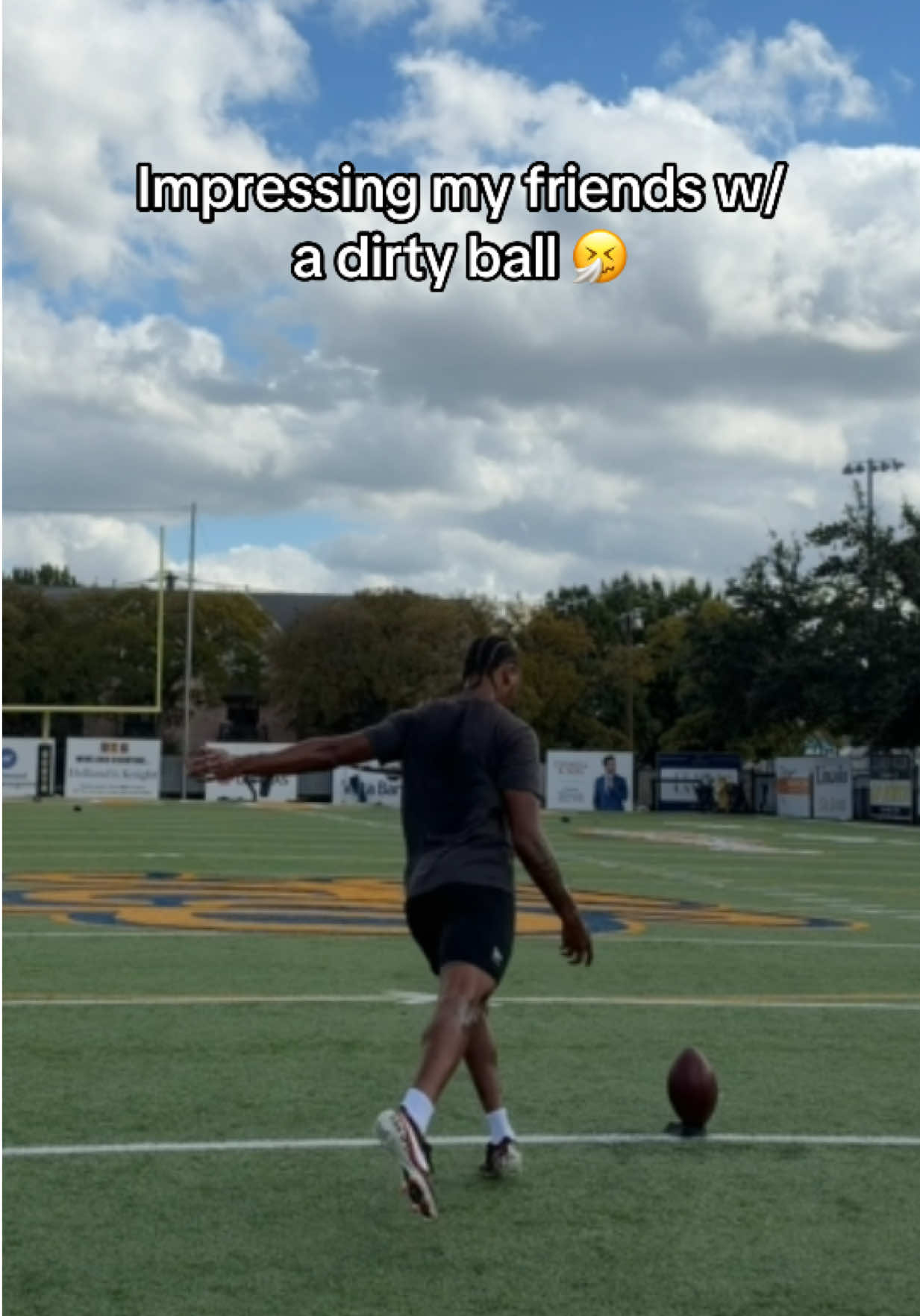 @4thDownHero - Mike Rivers