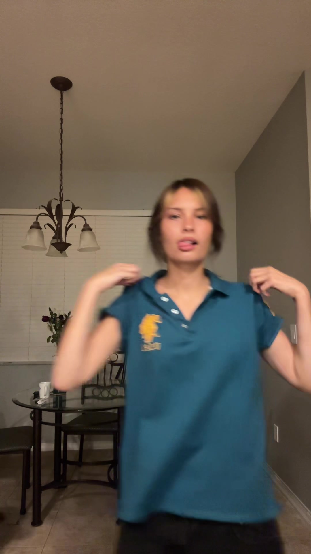 @:3