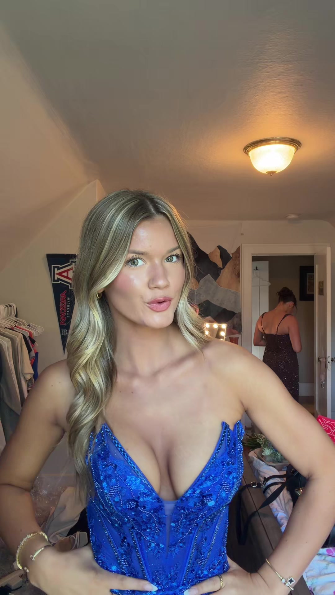 @elle_parker_