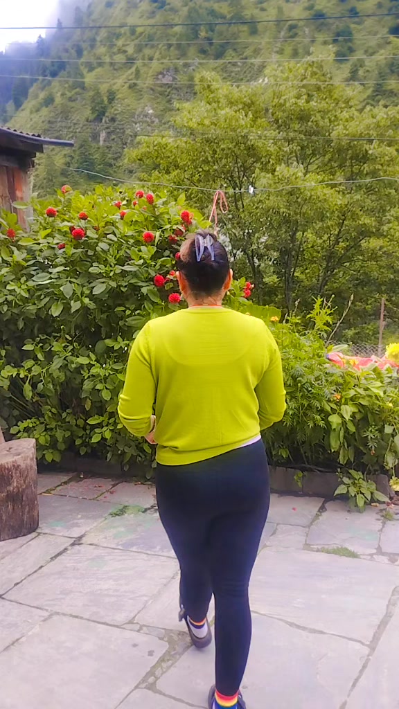 @सुनिता गुरुङ