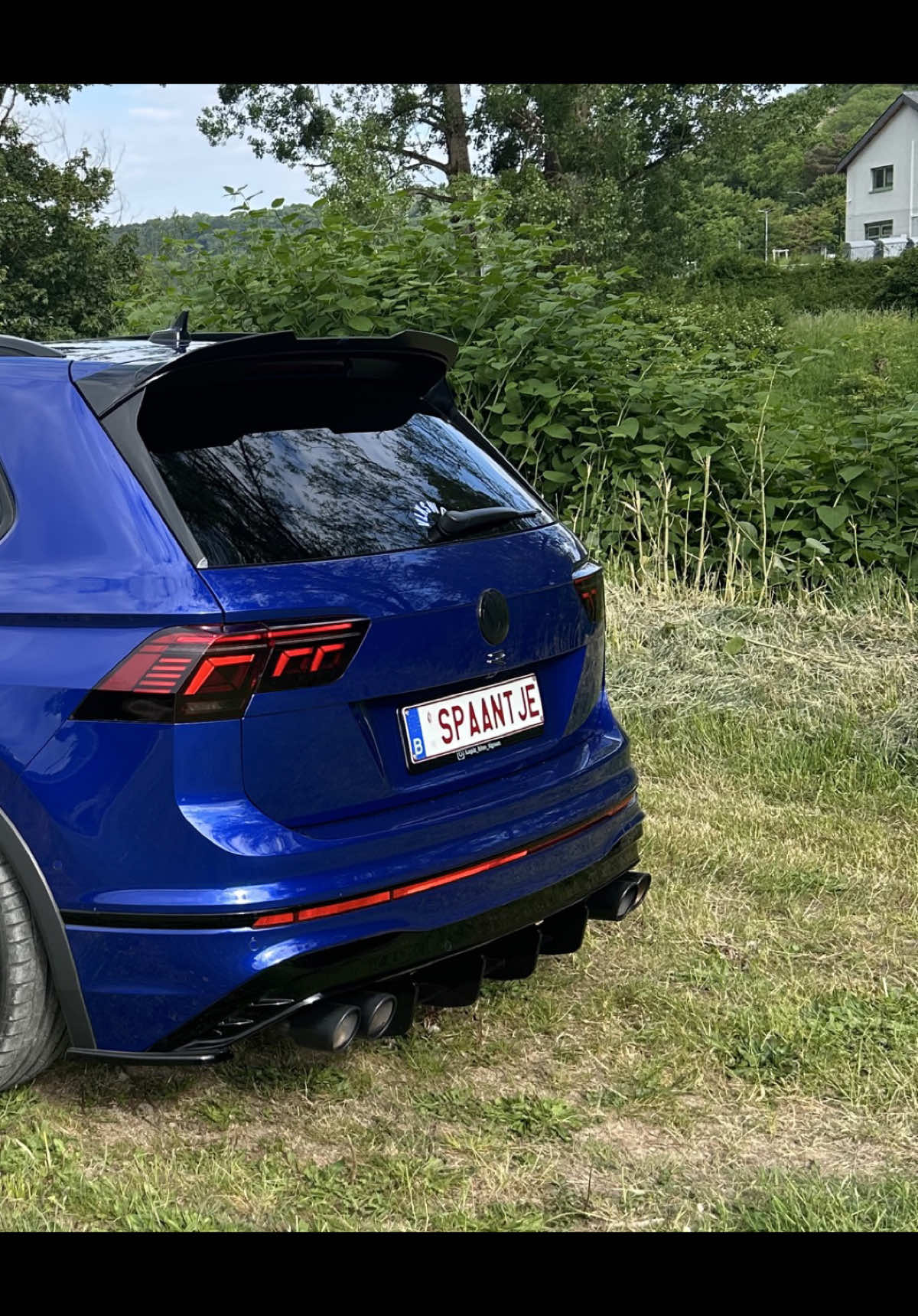 @lapiz_blue_tiguan_r