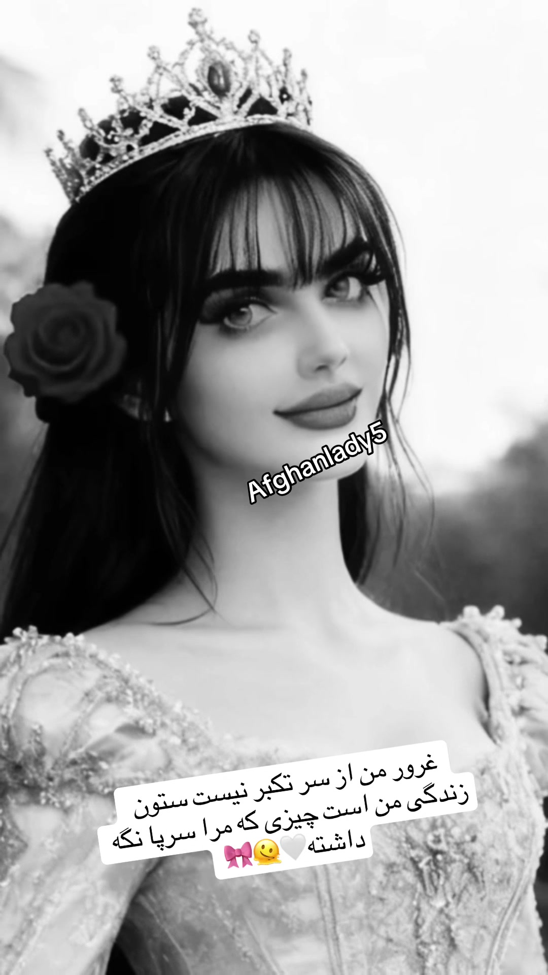 @Afghan lady ✪