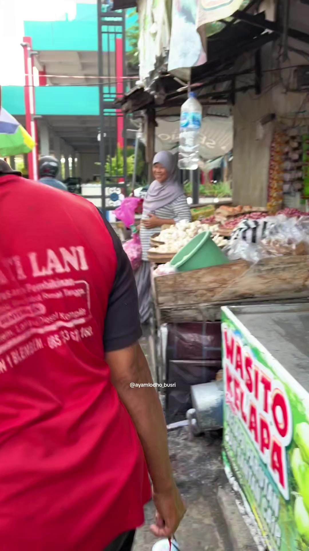 @Ayam Lodho Bu Sri