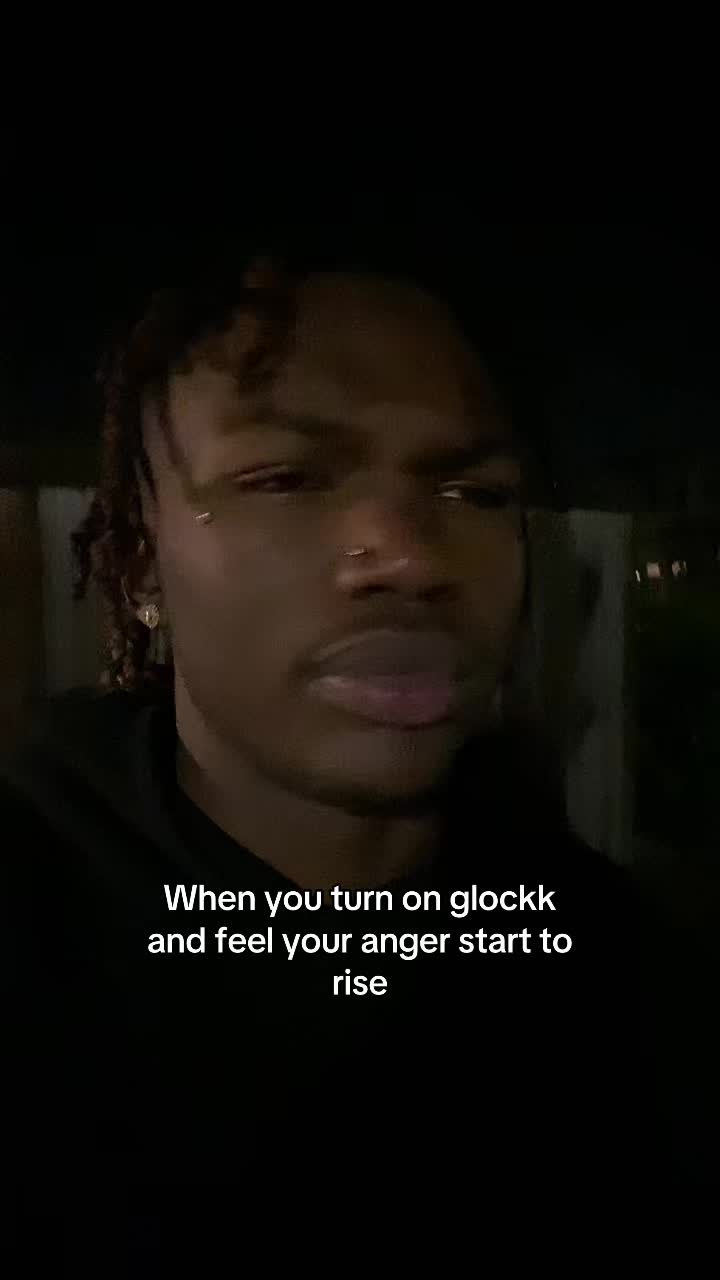 @👾
