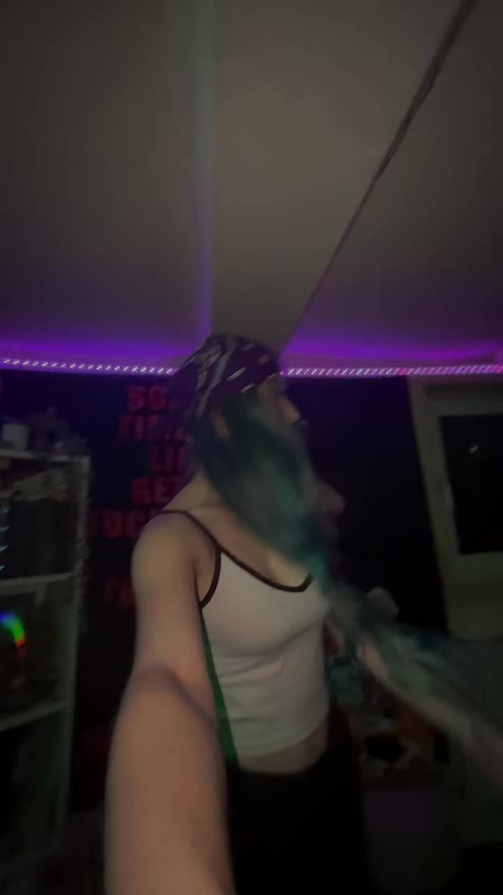 @Sammy💚💜