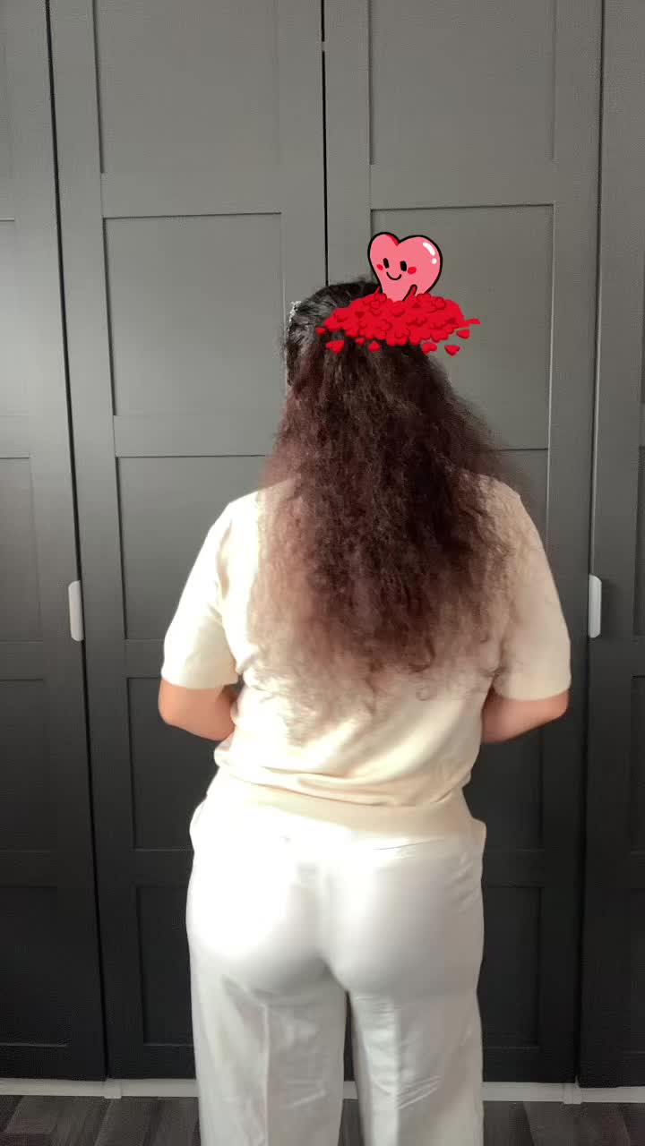 @aveliamoon