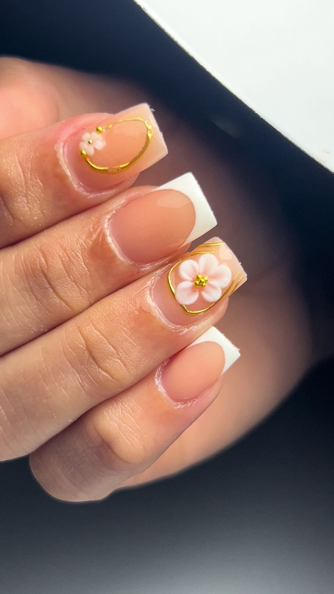 @Nails_Nicolesv