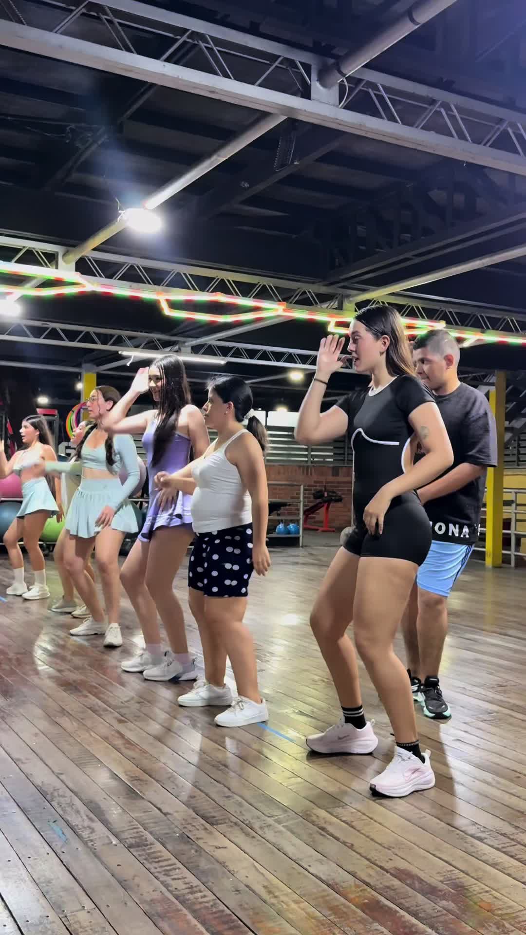 @⚡️🕺JORGE CAICEDO💃⚡️