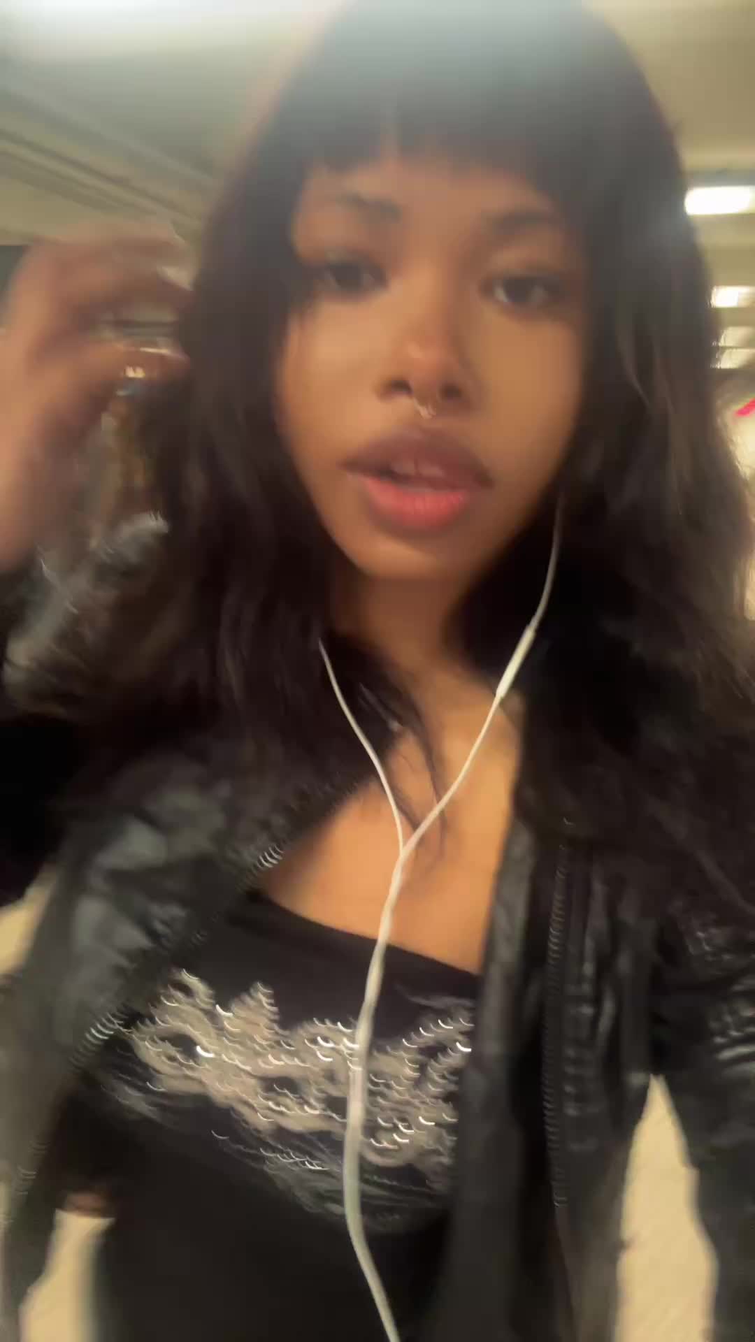 @*~*