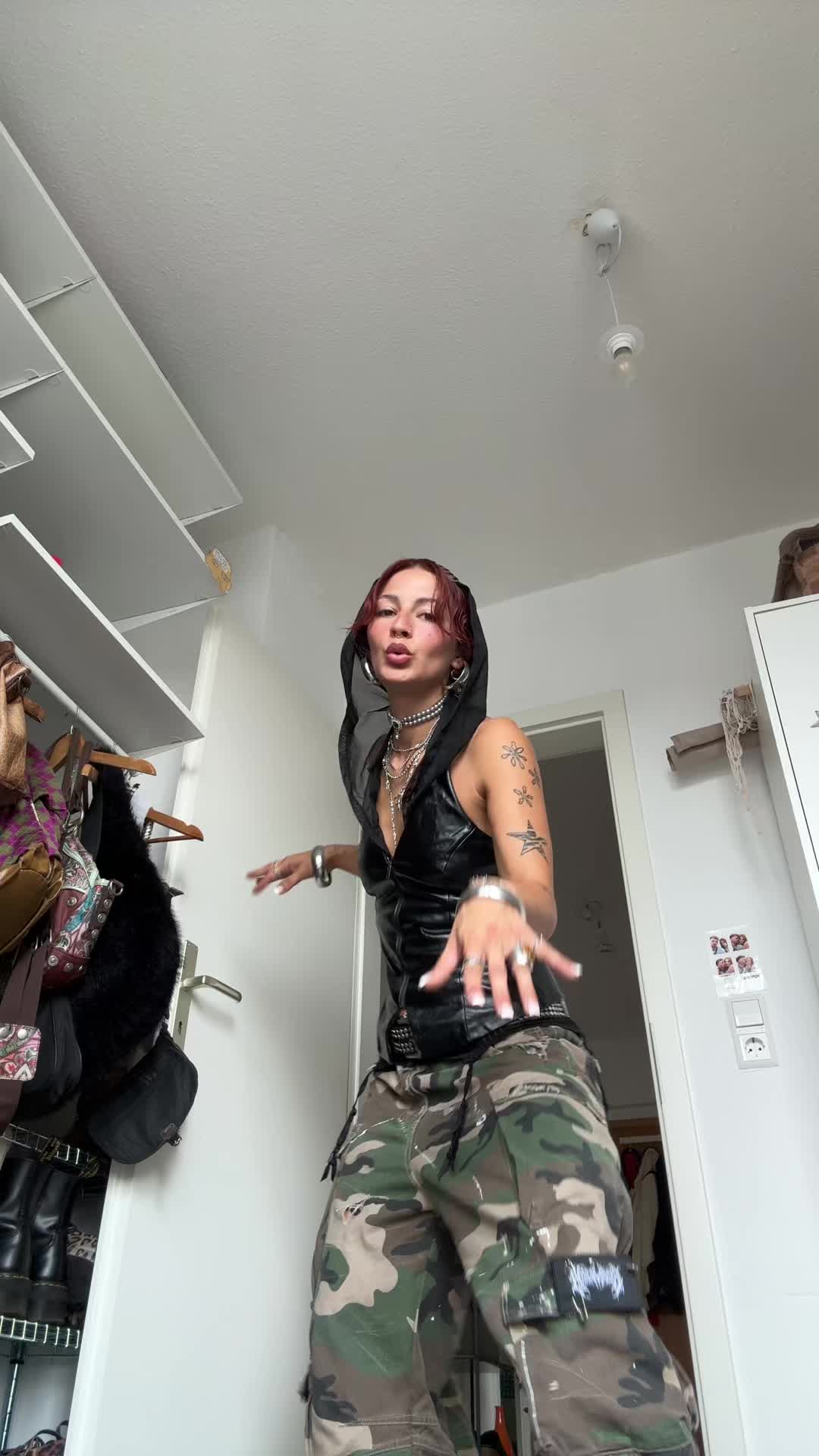 @Emi