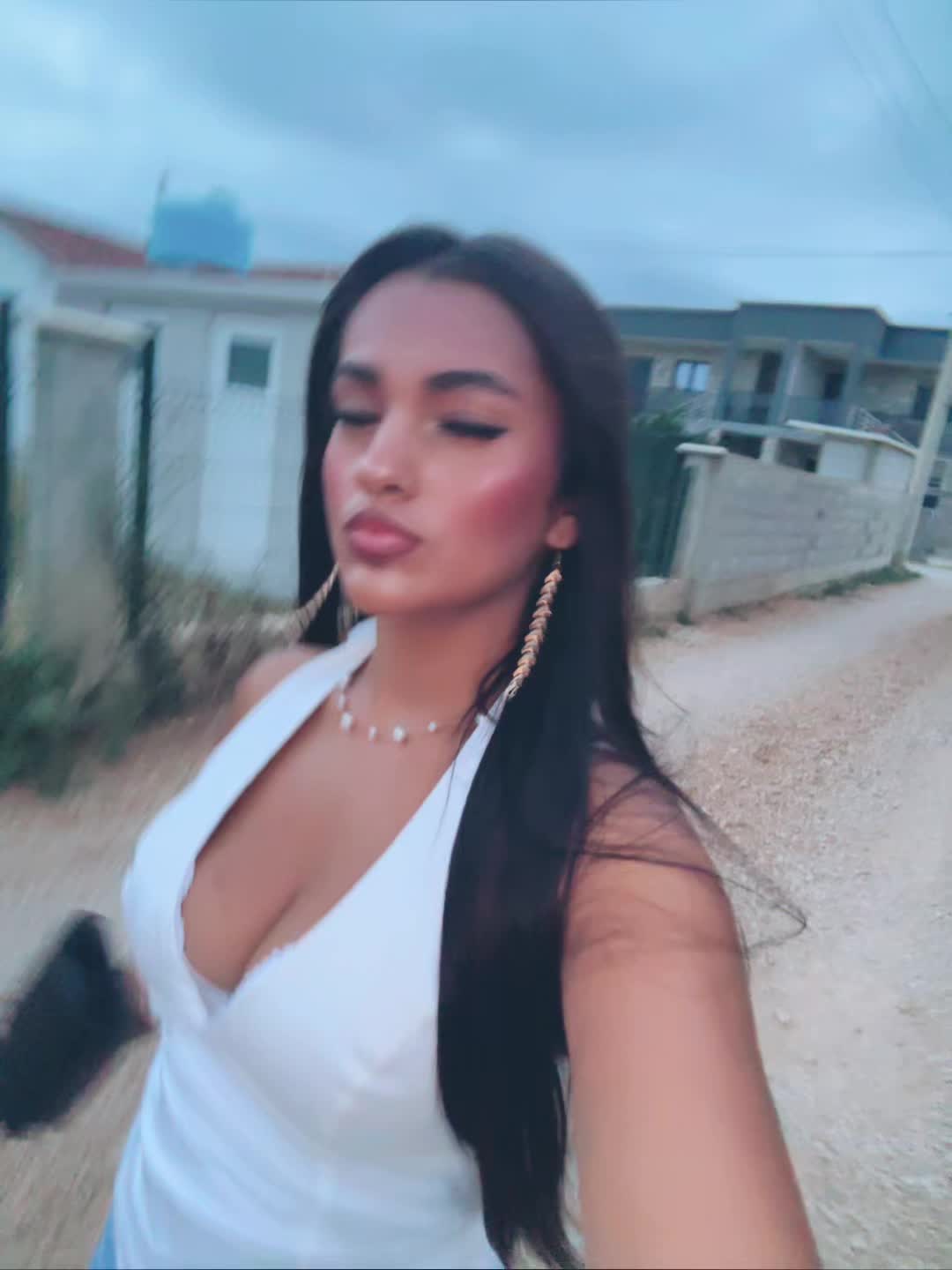 @𝐁𝐞𝐥𝐥𝐚