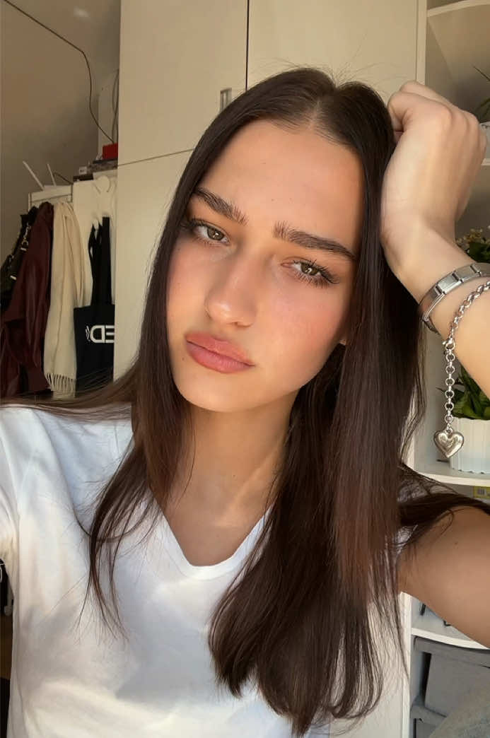 @️