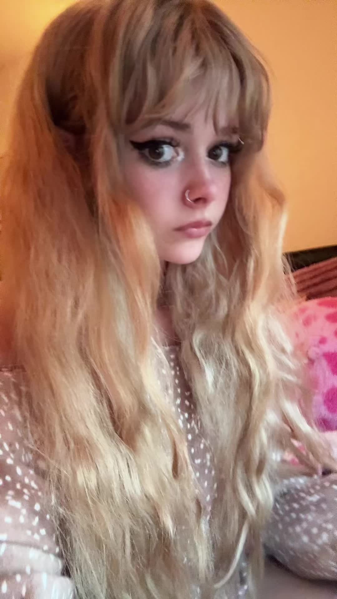 @🖤