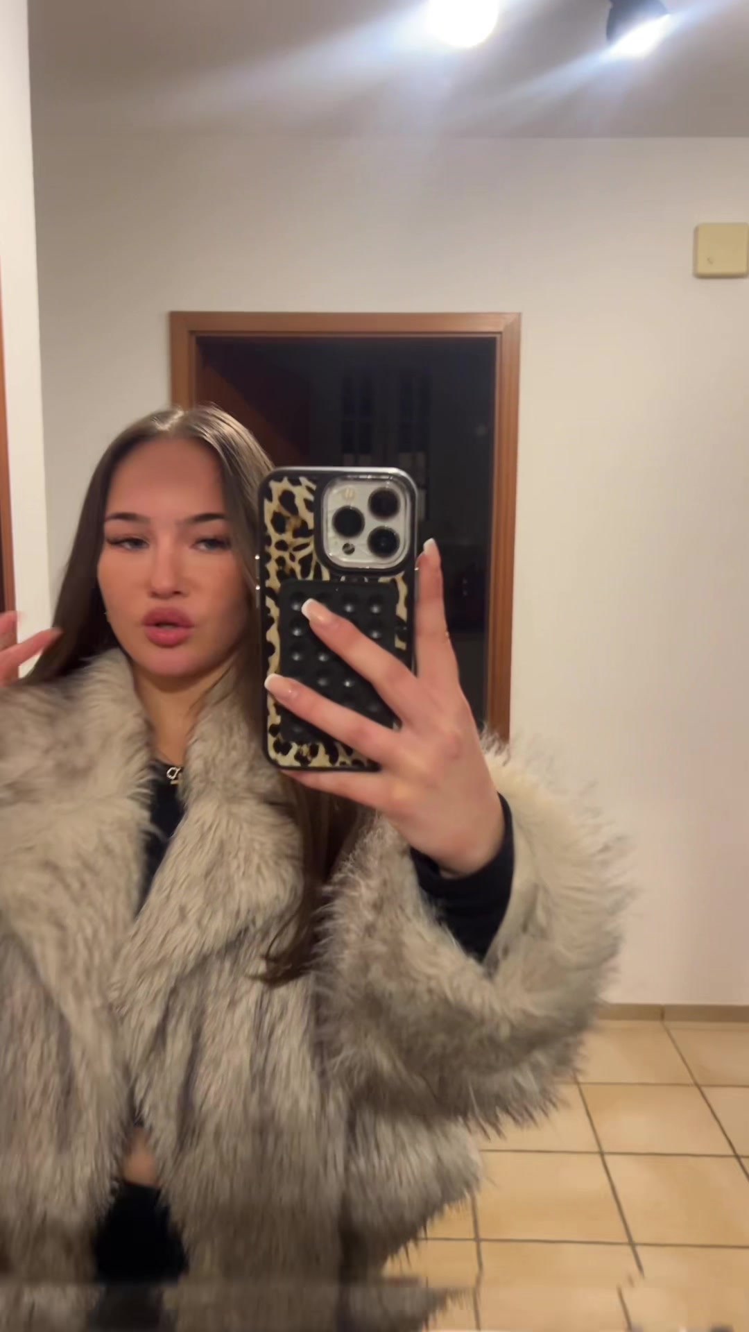 @alinawho